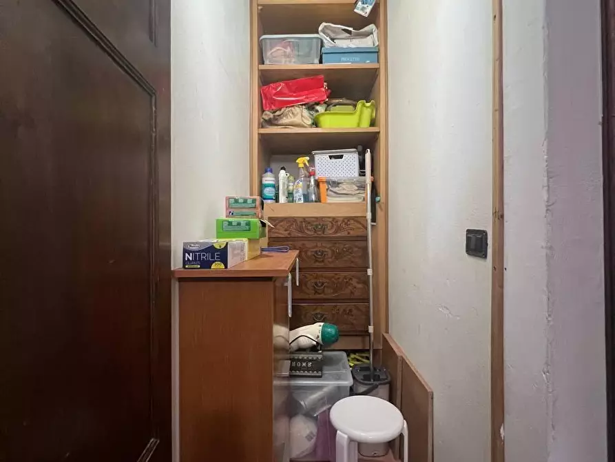 Immagine 13 di Appartamento in vendita  a Lucca