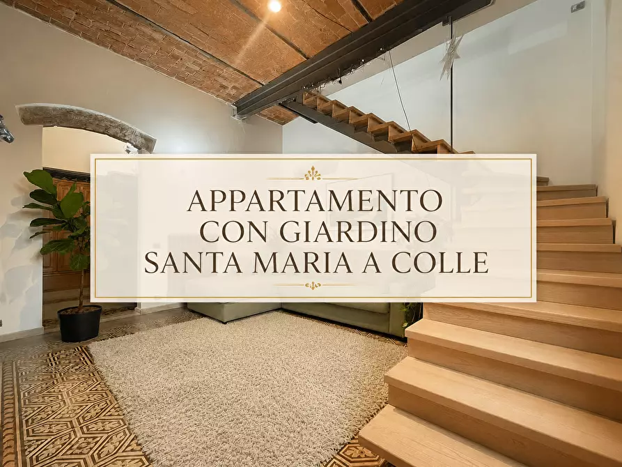 Immagine 1 di Appartamento in vendita  a Lucca