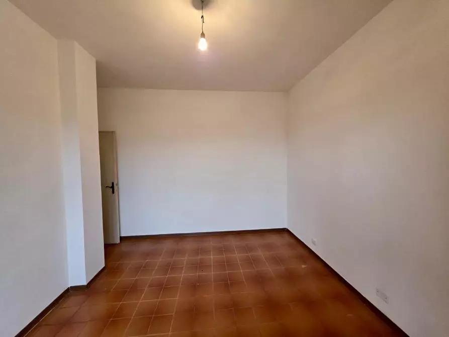Immagine 9 di Appartamento in vendita  a Viareggio