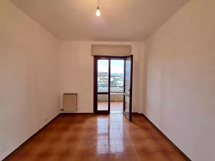 Immagine 3 di Appartamento in vendita  a Viareggio