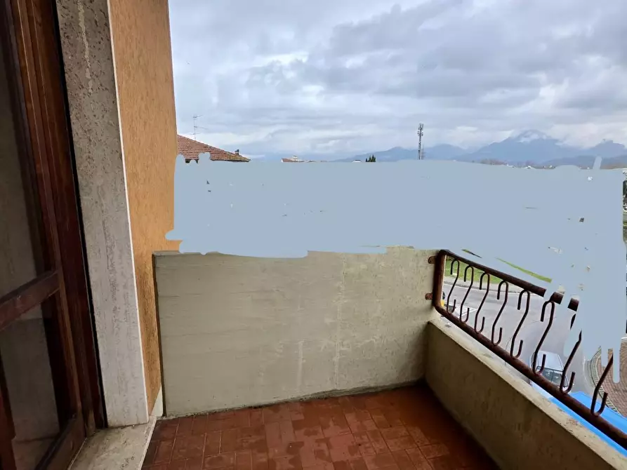 Immagine 2 di Appartamento in vendita  a Viareggio