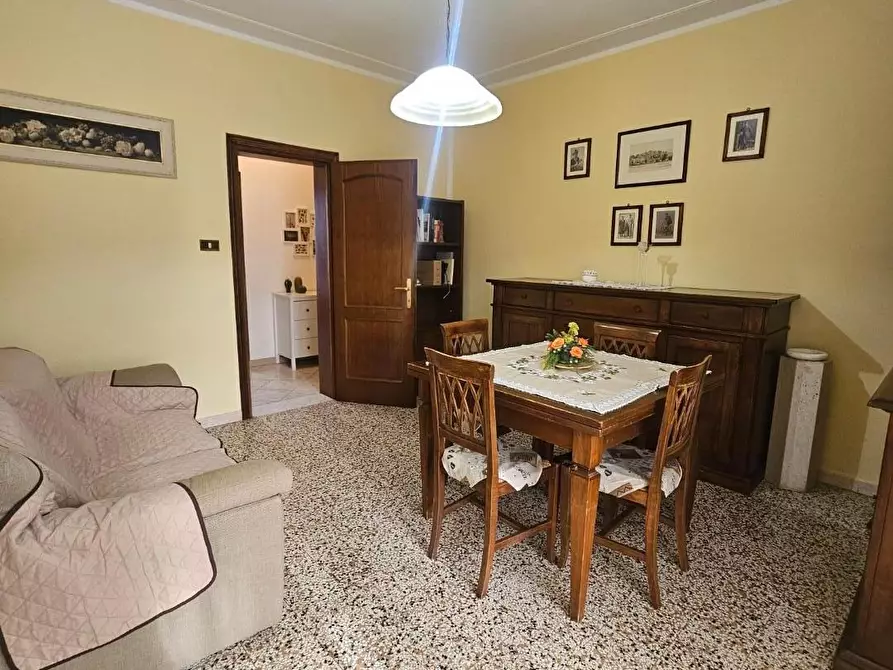 Immagine 2 di Appartamento in affitto  a Crespina Lorenzana