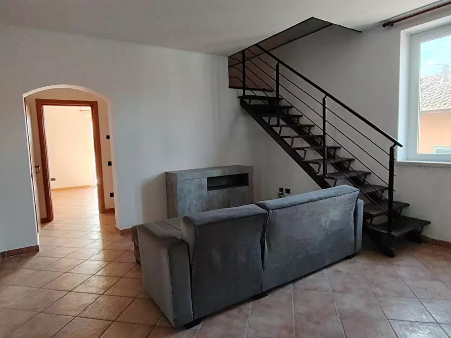 Immagine 10 di Casa indipendente in vendita  a Carrara