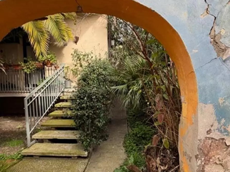 Immagine 22 di Appartamento in vendita  a Pisa