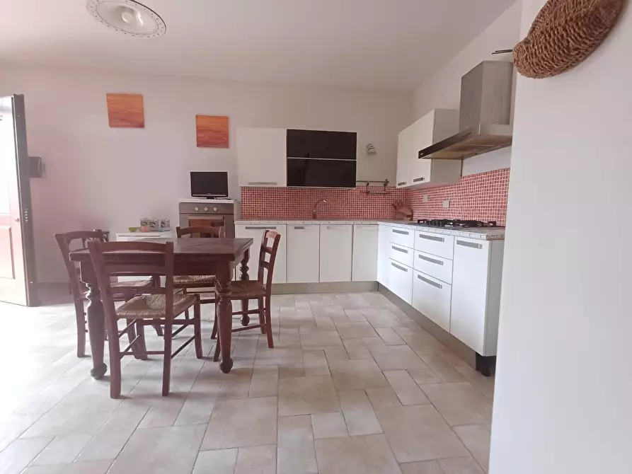 Immagine 4 di Appartamento in vendita  a Sovicille