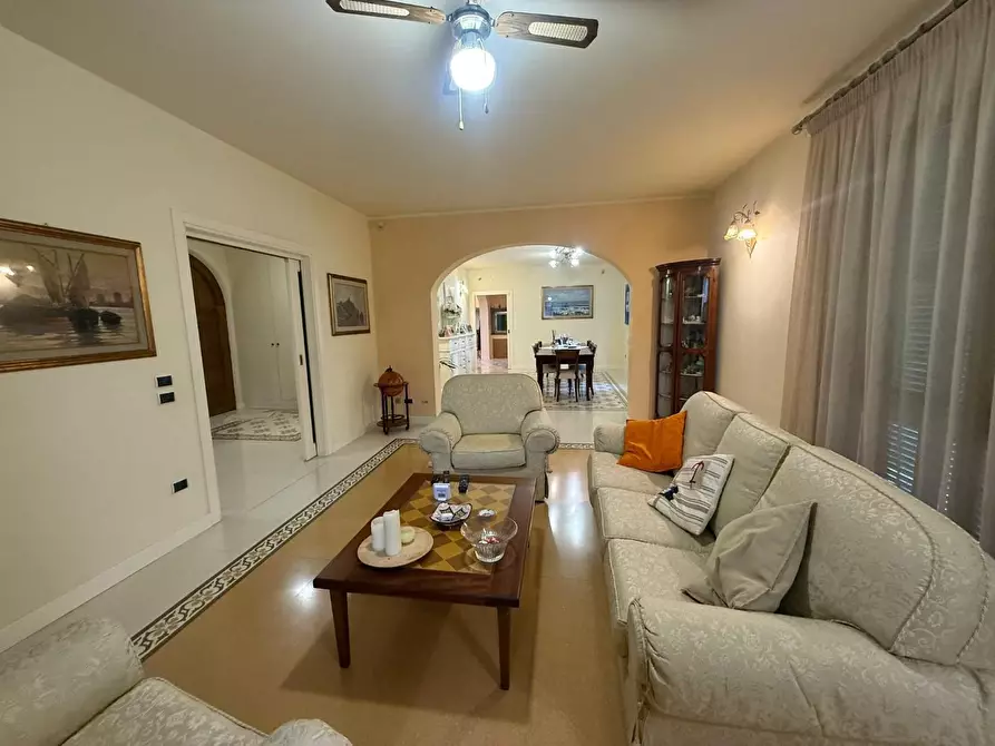 Immagine 57 di Villa in vendita  a Fucecchio