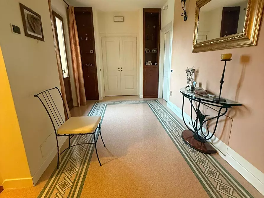 Immagine 43 di Villa in vendita  a Fucecchio