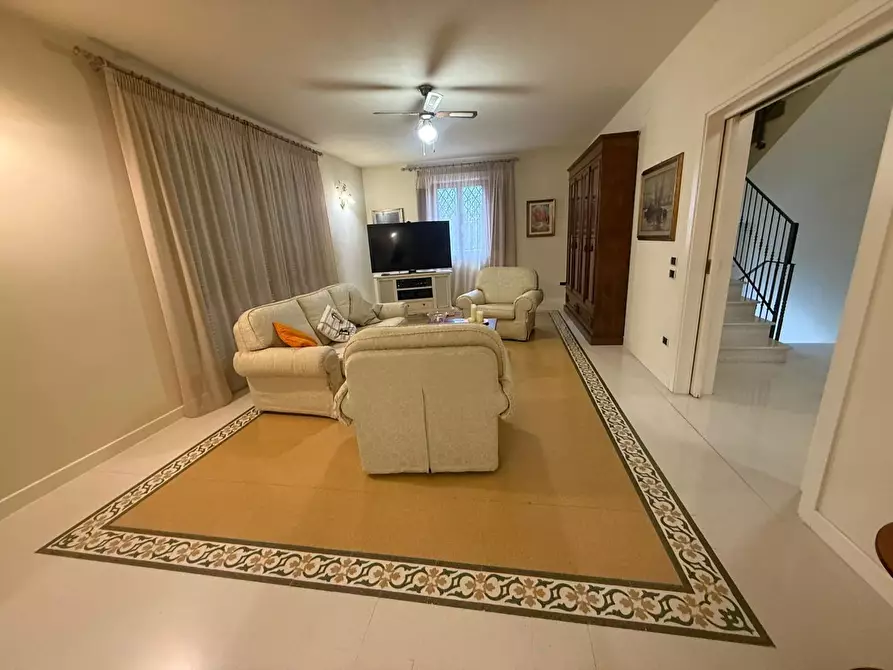 Immagine 58 di Villa in vendita  a Fucecchio