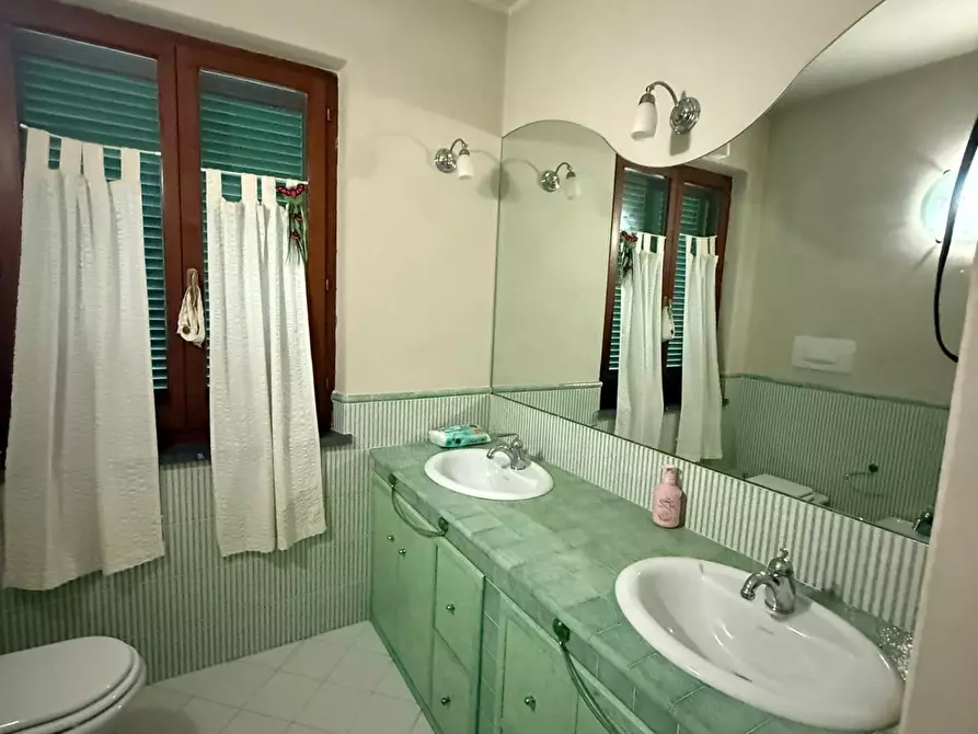 Immagine 36 di Villa in vendita  a Fucecchio