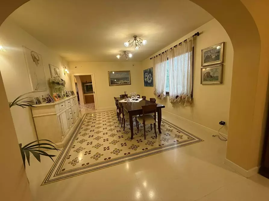 Immagine 12 di Villa in vendita  a Fucecchio