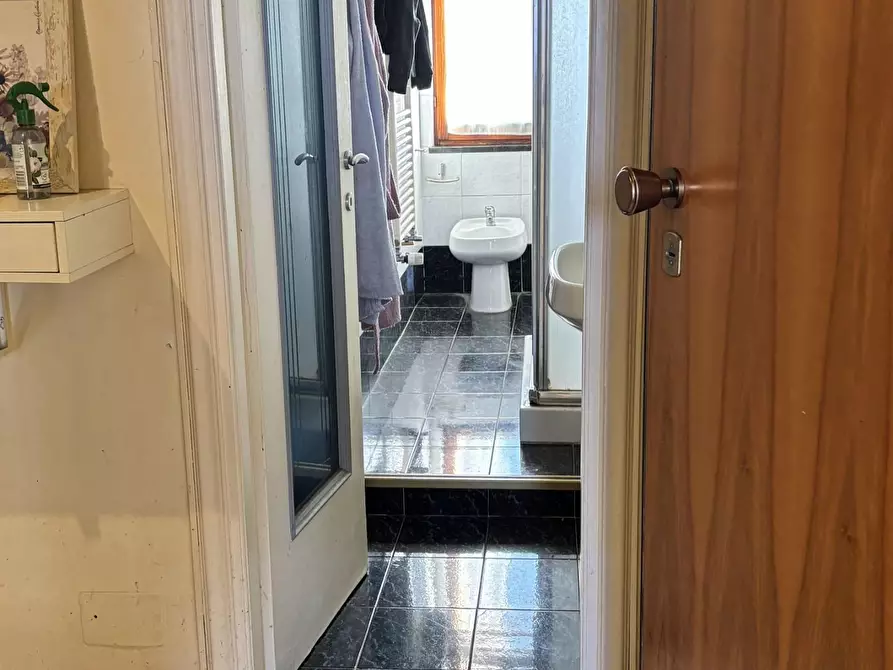 Immagine 2 di Appartamento in vendita  a Torino