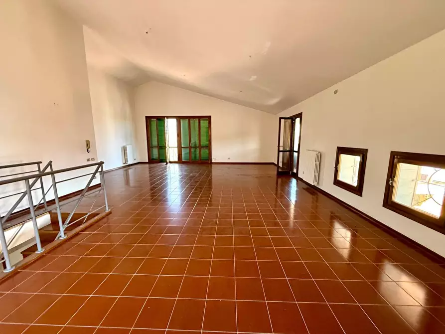 Immagine 12 di Appartamento in vendita  a Ponsacco