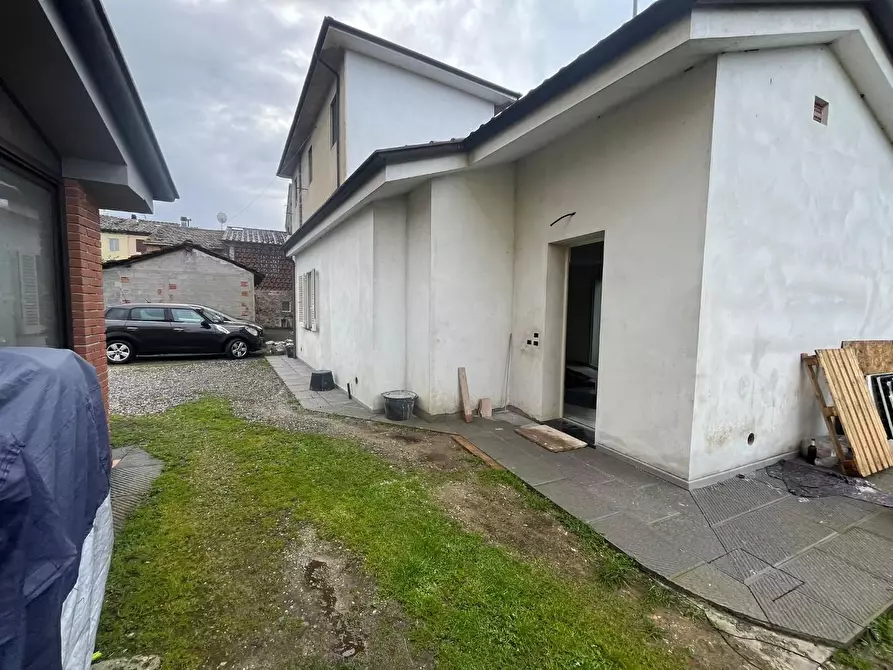 Immagine 20 di Villa in vendita  a Lucca