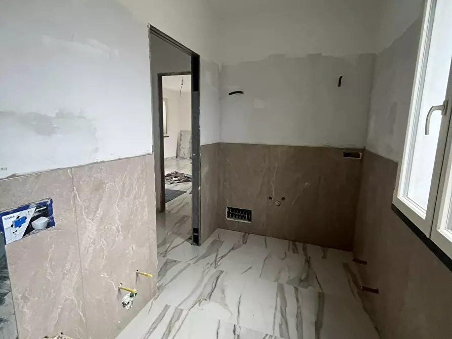 Immagine 26 di Villa in vendita  a Lucca