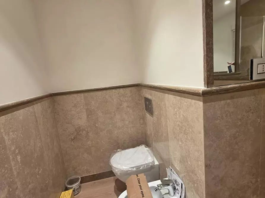 Immagine 33 di Appartamento in vendita  a Viareggio