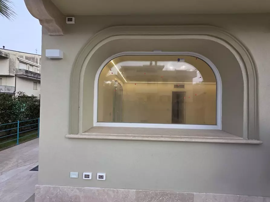 Immagine 16 di Appartamento in vendita  a Viareggio