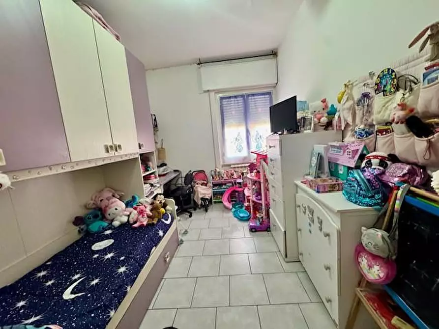 Immagine 9 di Appartamento in vendita  a Carrara