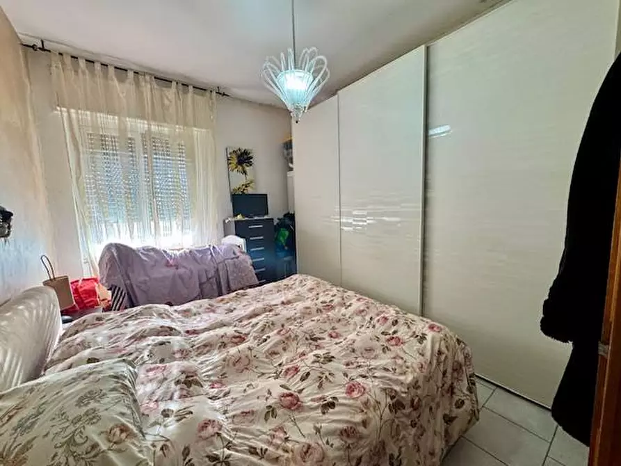 Immagine 11 di Appartamento in vendita  a Carrara