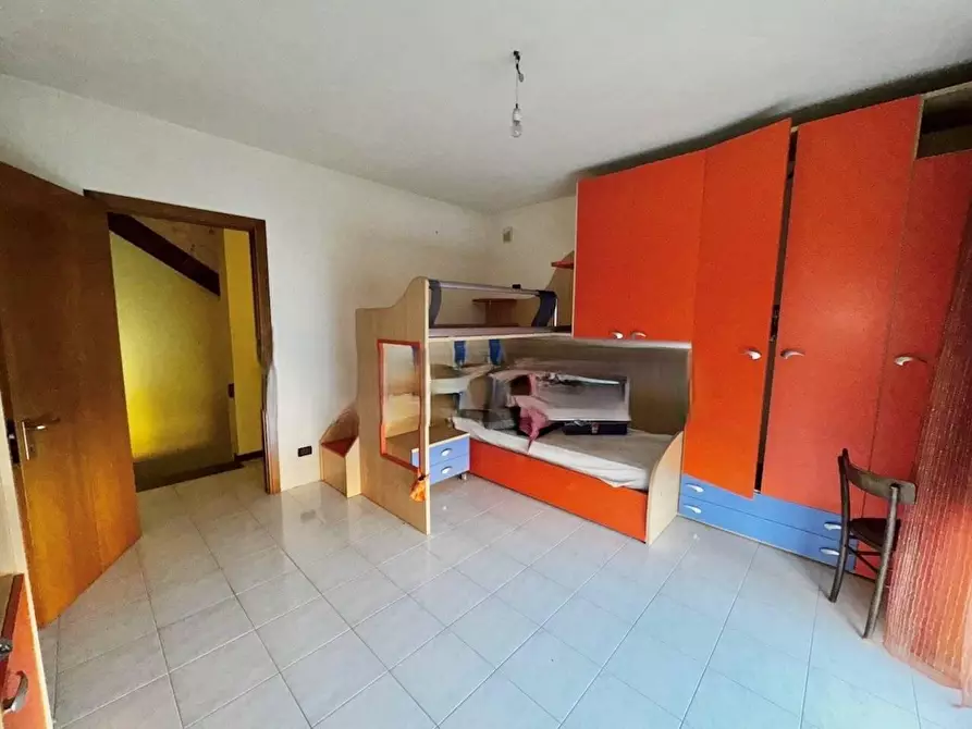 Immagine 14 di Villetta a schiera in vendita  a Vecchiano