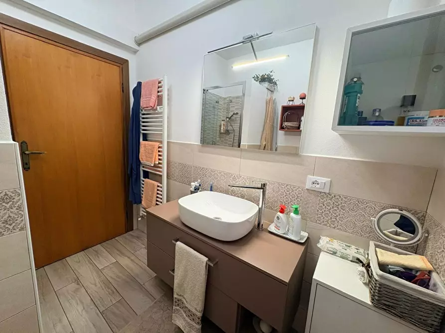 Immagine 25 di Appartamento in vendita  a Cecina