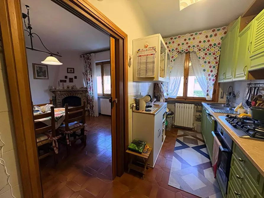 Immagine 10 di Appartamento in vendita  a Cecina