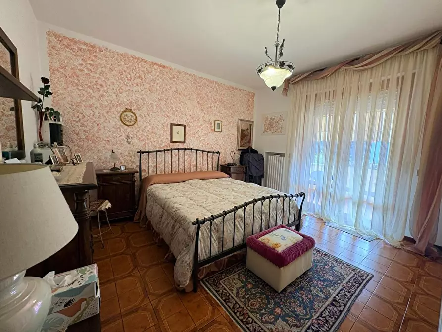 Immagine 15 di Appartamento in vendita  a Cecina