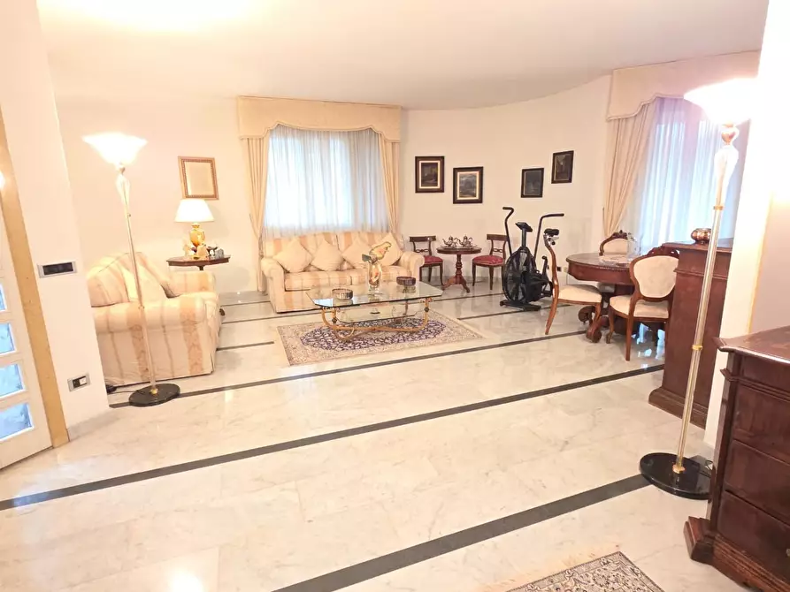 Immagine 1 di Casa bifamiliare in vendita  a Cerreto Guidi