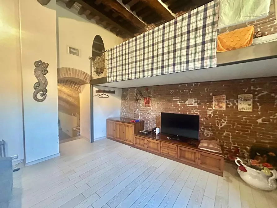 Immagine 7 di Ufficio in vendita  a Siena