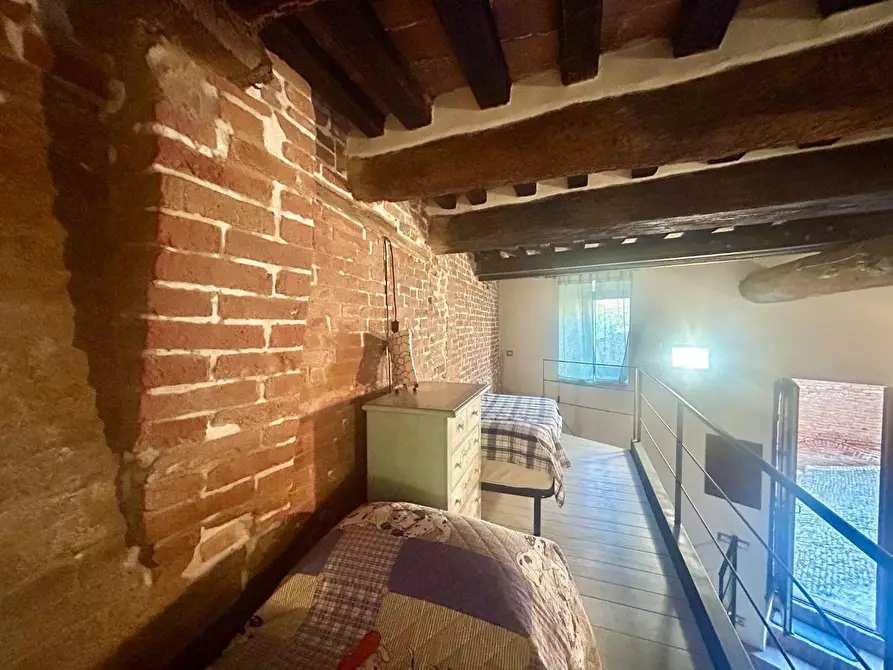 Immagine 13 di Ufficio in vendita  a Siena