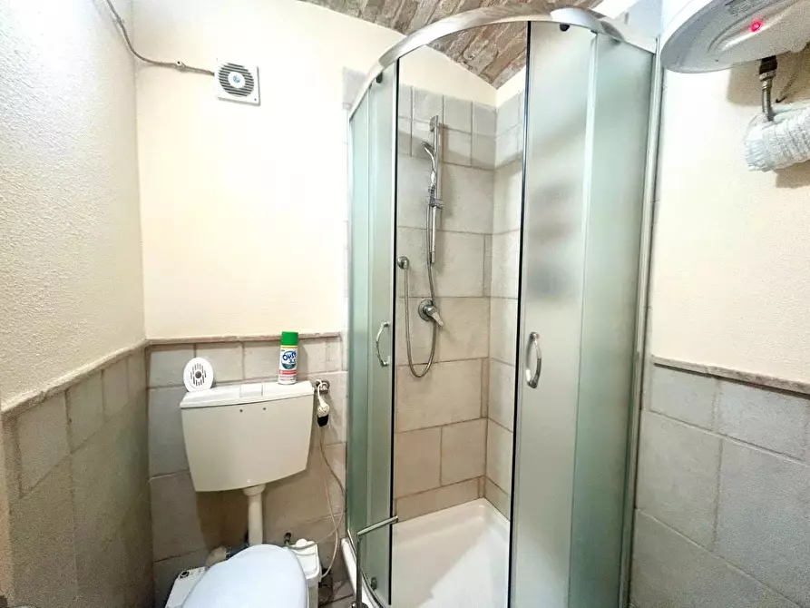 Immagine 6 di Ufficio in vendita  a Siena