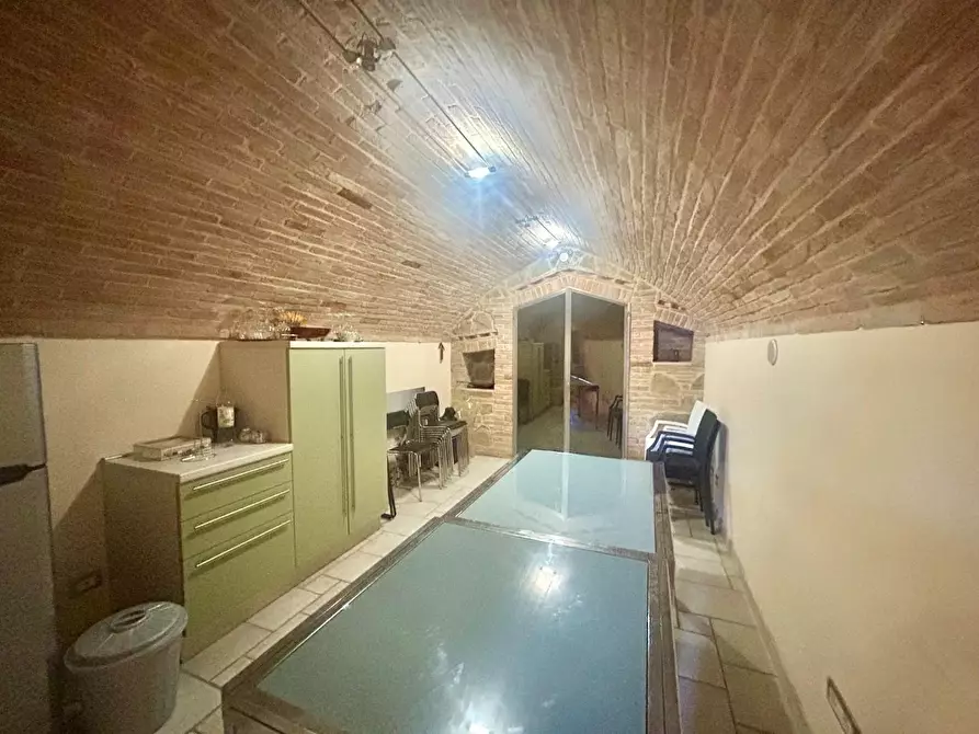 Immagine 2 di Ufficio in vendita  a Siena