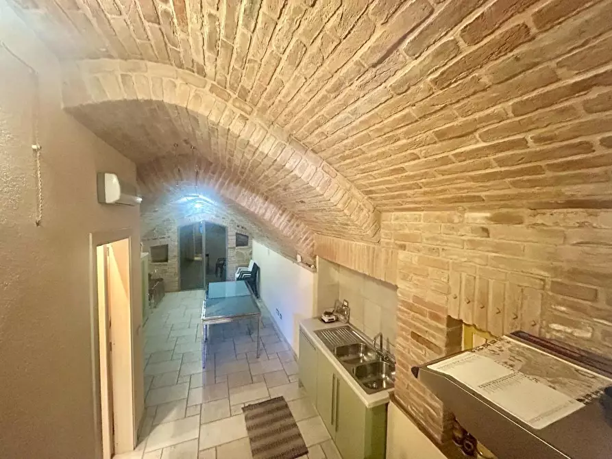 Immagine 1 di Ufficio in vendita  a Siena