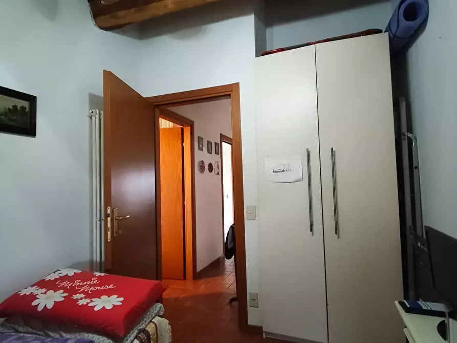 Immagine 23 di Appartamento in vendita  a Lucca