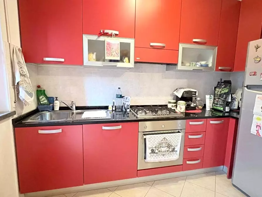 Immagine 9 di Appartamento in vendita  a Lucca