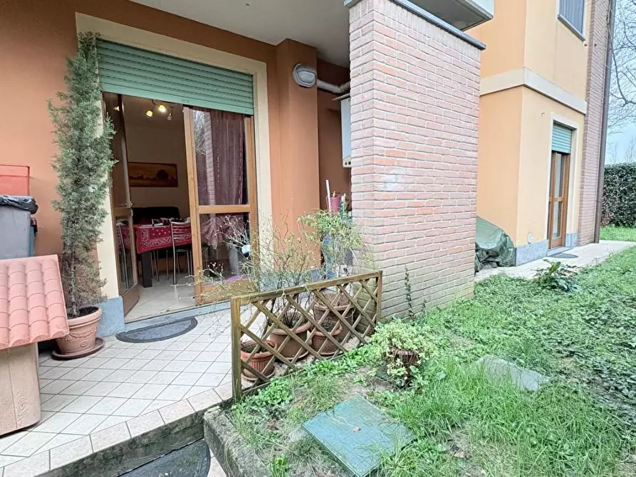 Immagine 17 di Appartamento in vendita  a Lucca