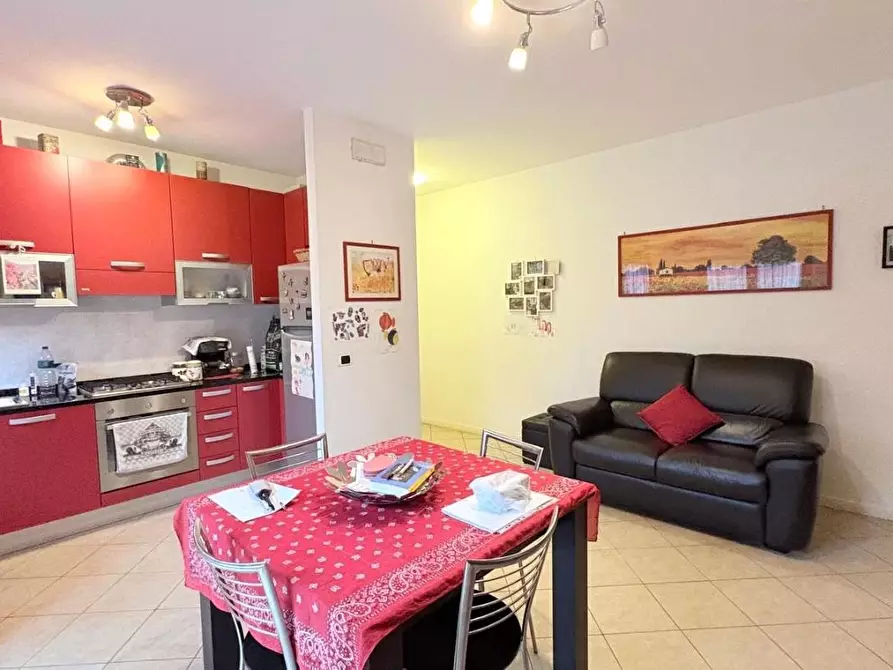 Immagine 7 di Appartamento in vendita  a Lucca