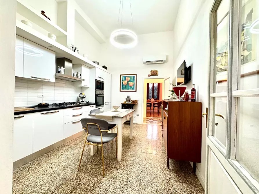 Immagine 10 di Appartamento in vendita  a Empoli