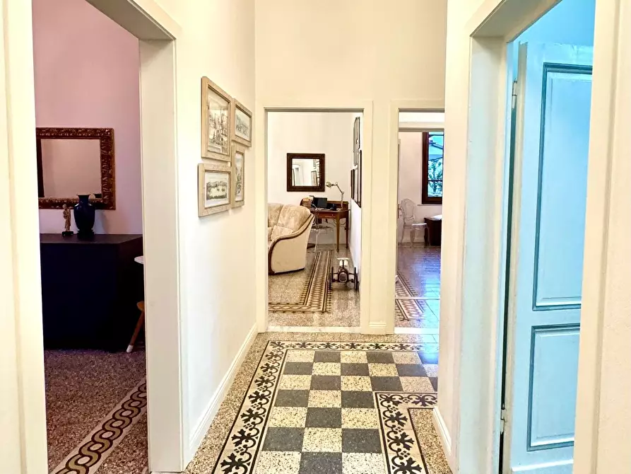 Immagine 6 di Appartamento in vendita  a Empoli