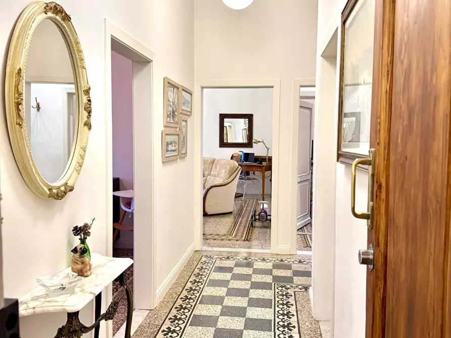 Immagine 2 di Appartamento in vendita  a Empoli