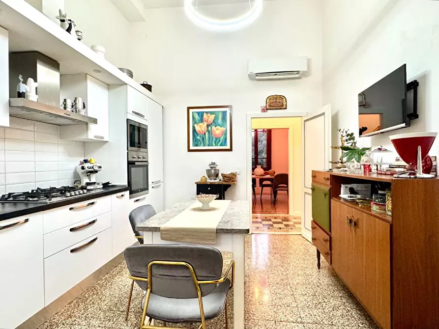 Immagine 11 di Appartamento in vendita  a Empoli