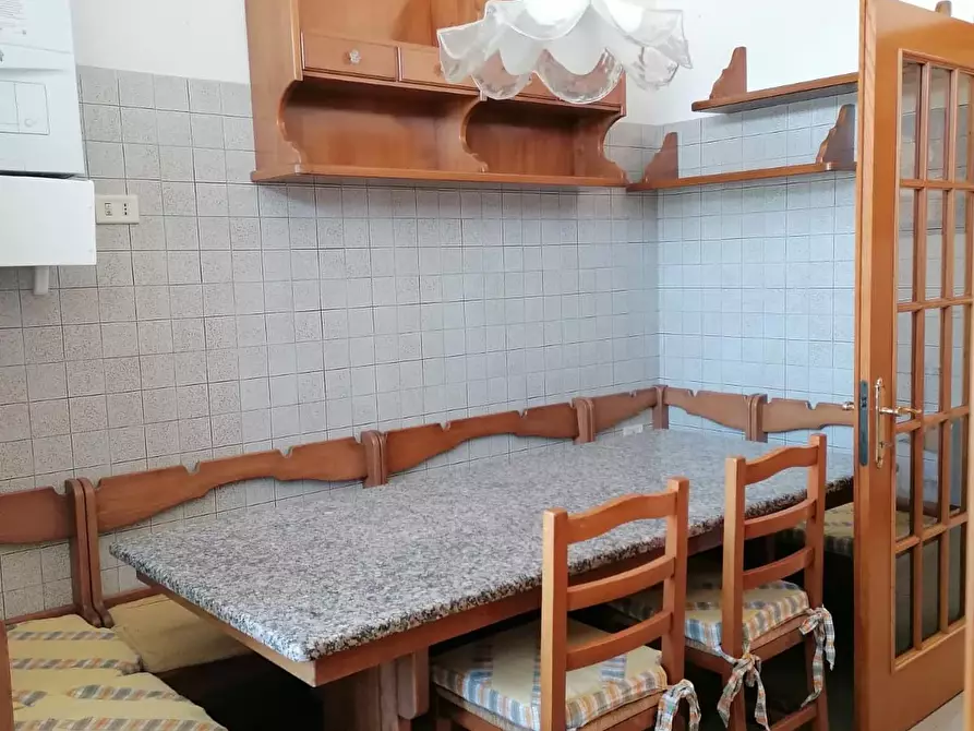 Immagine 9 di Appartamento in vendita  a Carrara