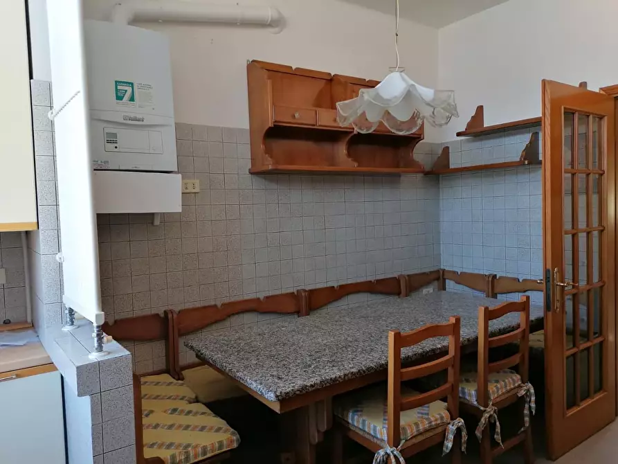 Immagine 7 di Appartamento in vendita  a Carrara