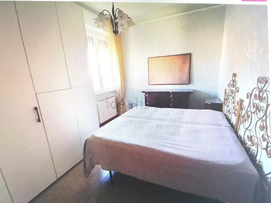 Immagine 16 di Appartamento in vendita  a Carrara