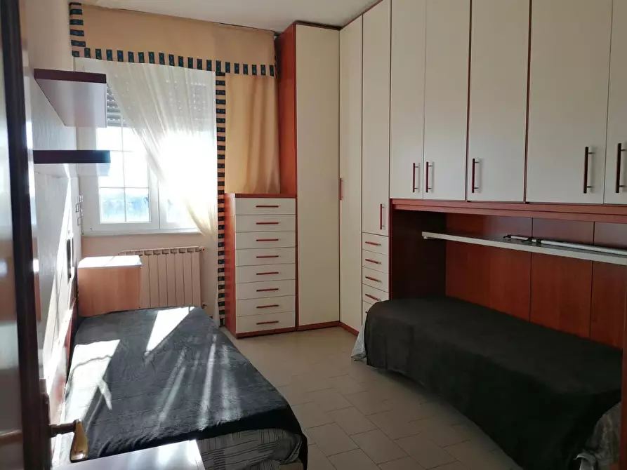 Immagine 18 di Appartamento in vendita  a Carrara