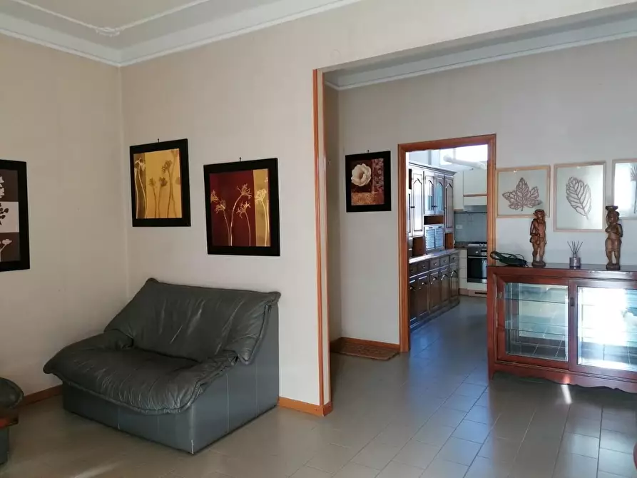 Immagine 4 di Appartamento in vendita  a Carrara