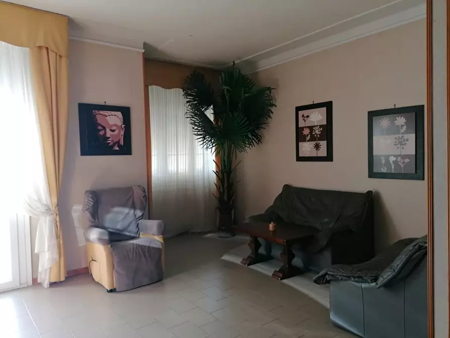 Immagine 5 di Appartamento in vendita  a Carrara