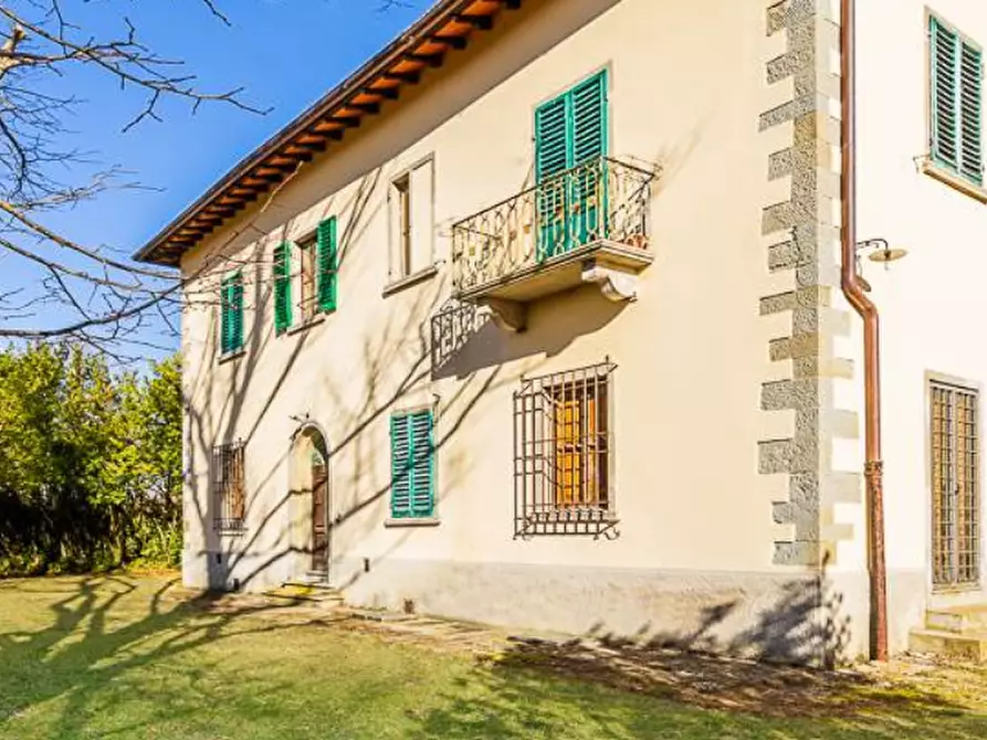 Immagine 35 di Villa in vendita  a Rufina