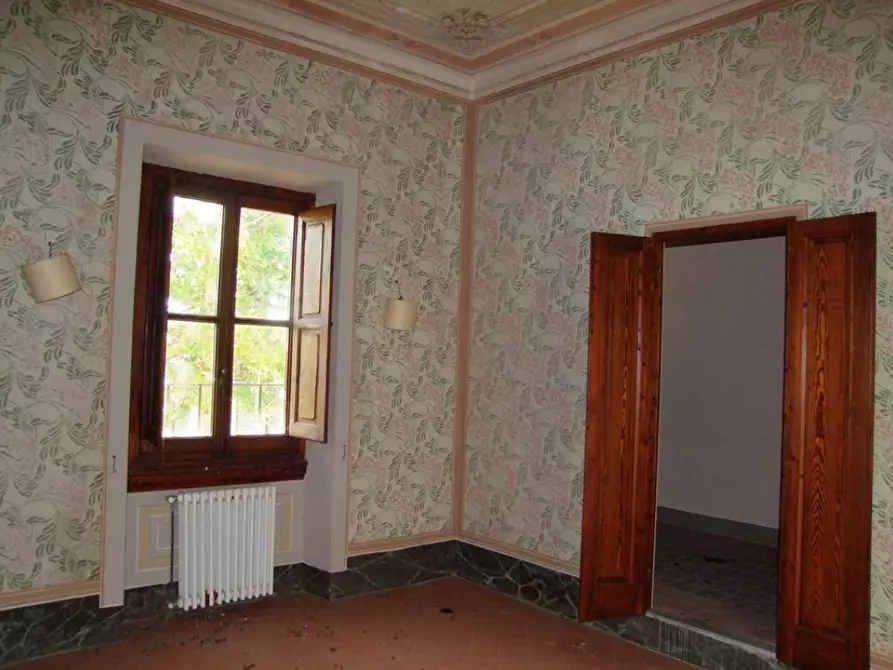 Immagine 14 di Villa in vendita  a Rufina