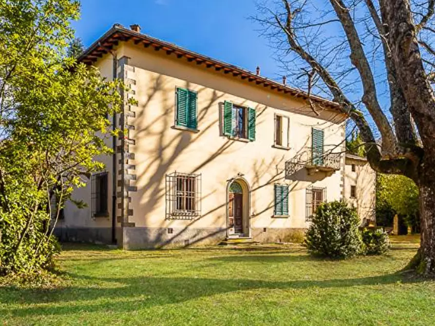 Immagine 32 di Villa in vendita  a Rufina