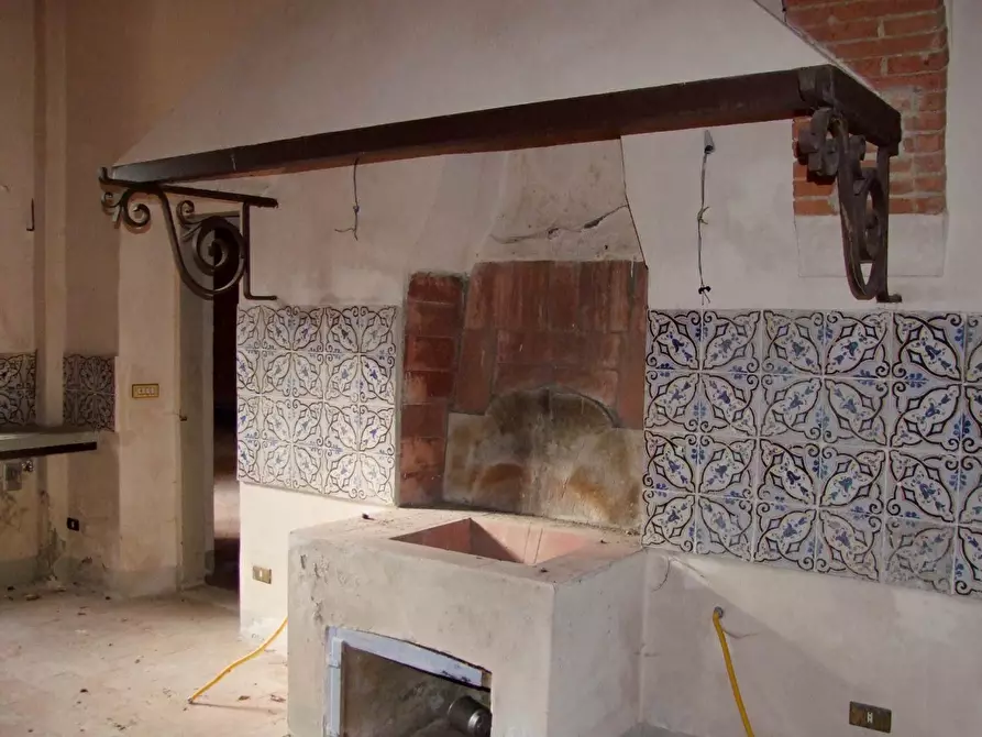 Immagine 19 di Villa in vendita  a Rufina